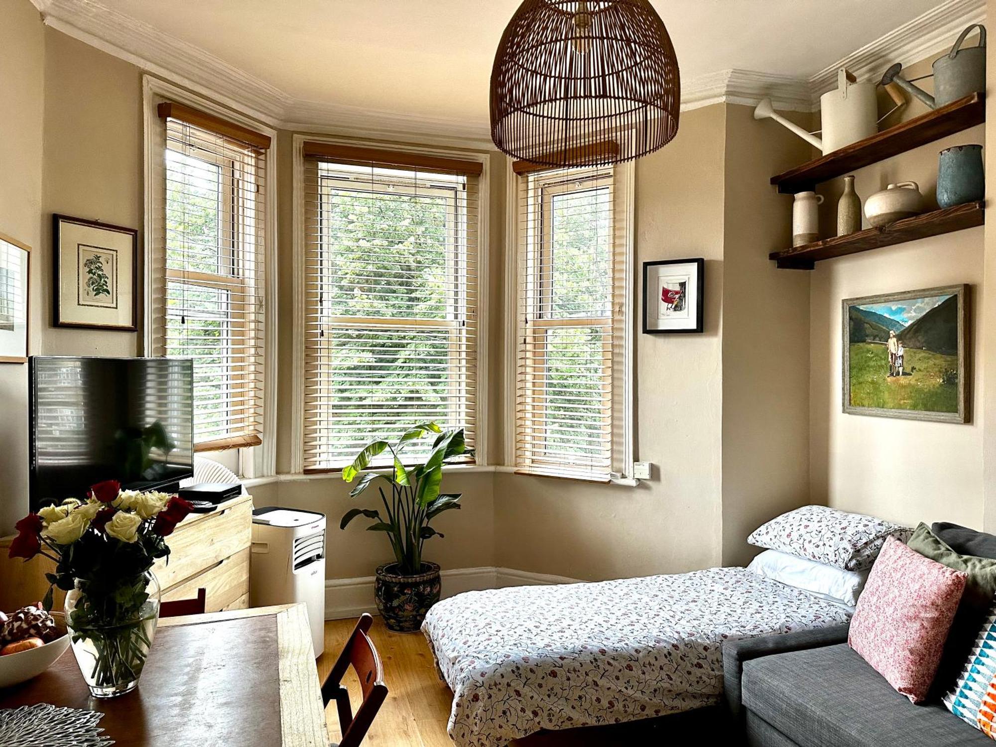 Artistic Pied-A-Terre, Steps From The Tube, Moments From London'S Heart Apartamento Exterior foto